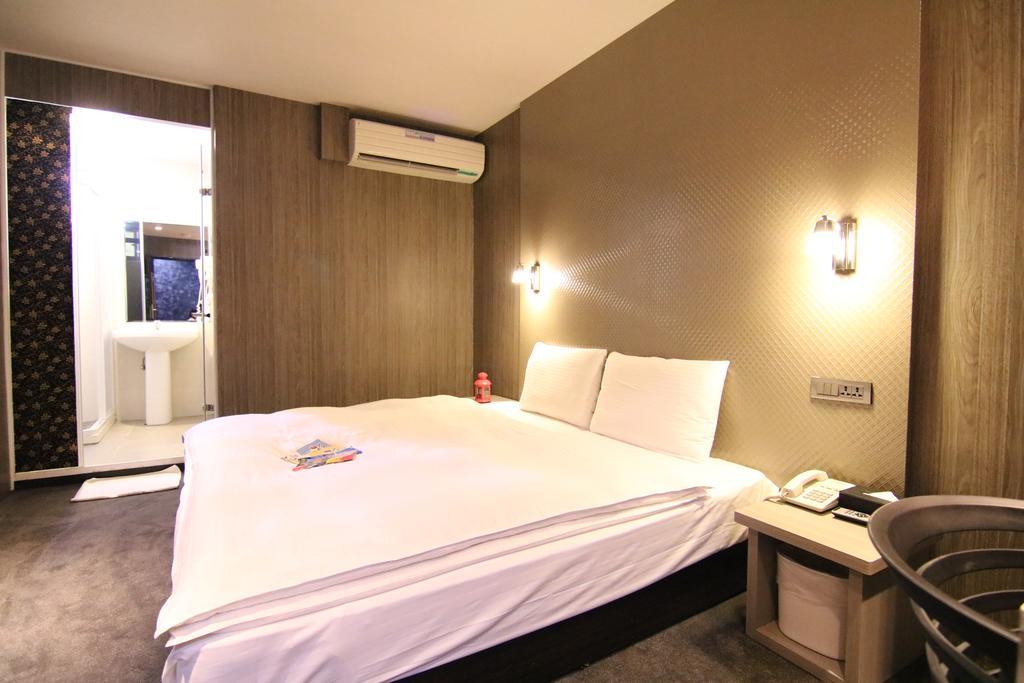 Ximen 101 - S Hotel Đài Bắc Ngoại thất bức ảnh